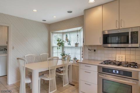 62 Ashburn Rd, Wayne, NJ 07470 photo 10