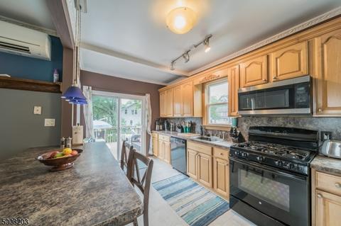 59 Sylvan Pl, Nutley, NJ 07110 photo 5