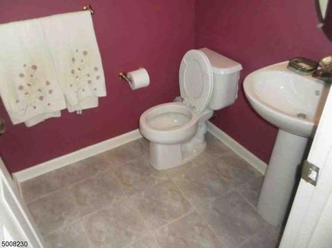104 Carter Rd, Haskell, NJ 07420 photo 12