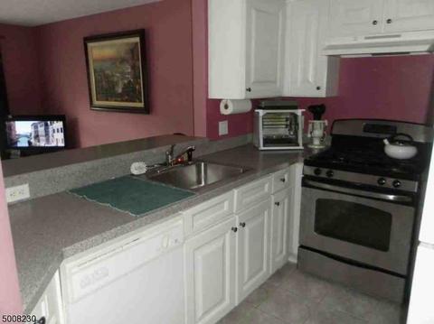 104 Carter Rd, Haskell, NJ 07420 photo 3