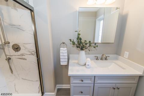 2 Hansen Pl, Wayne, NJ 07470 photo 16