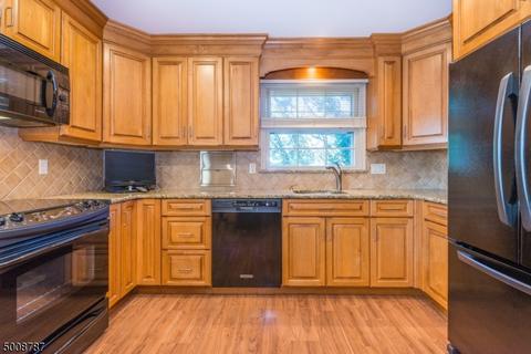 73 Ashburn Rd, Wayne, NJ 07470 photo 8