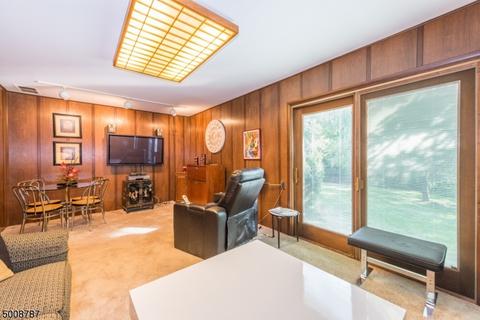73 Ashburn Rd, Wayne, NJ 07470 photo 14