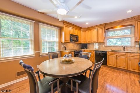 73 Ashburn Rd, Wayne, NJ 07470 photo 11