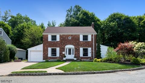 2 Argyle Rd, Montclair, NJ 07043 photo 1