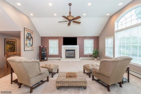 48 Valhalla Way, Wayne, NJ 07470 photo 3