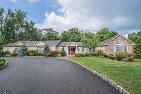 48 Valhalla Way, Wayne, NJ 07470 photo 1