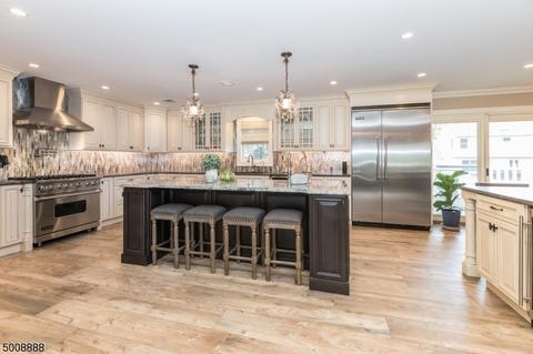 70 Carol Pl, Wayne, NJ 07470 photo 6