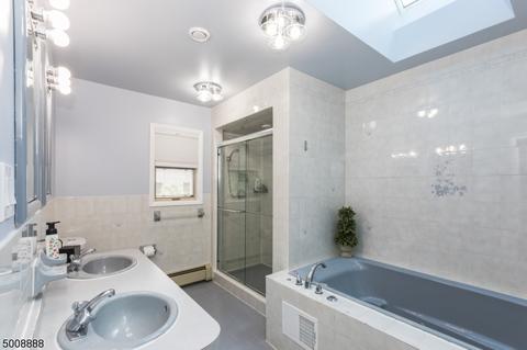 70 Carol Pl, Wayne, NJ 07470 photo 10