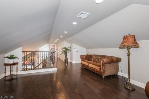 70 Carol Pl, Wayne, NJ 07470 photo 14