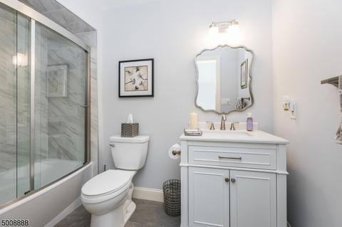70 Carol Pl, Wayne, NJ 07470 photo 12