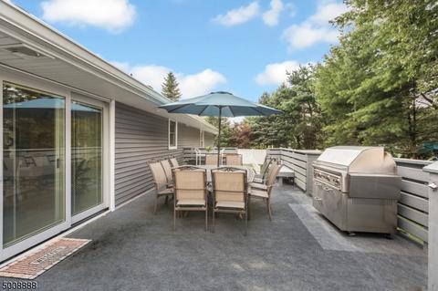 70 Carol Pl, Wayne, NJ 07470 photo 18