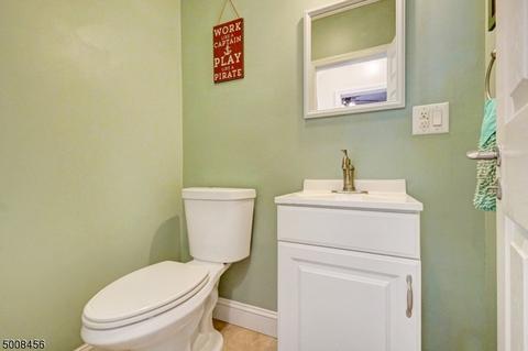 13 Leonard St, North Haledon, NJ 07508 photo 12