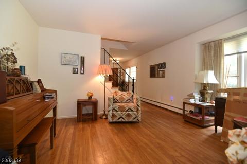 59 Hardwick Ln, Wayne, NJ 07470 photo 7