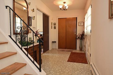 59 Hardwick Ln, Wayne, NJ 07470 photo 5