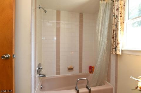 59 Hardwick Ln, Wayne, NJ 07470 photo 18