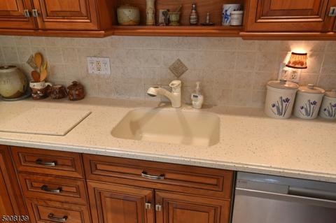 59 Hardwick Ln, Wayne, NJ 07470 photo 11