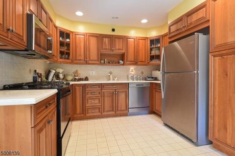 59 Hardwick Ln, Wayne, NJ 07470 photo 10