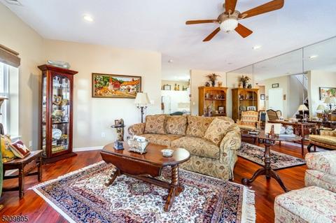 8608 Brittany Dr, Wayne, NJ 07470 photo 7