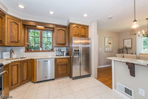 105 Chestnut Dr, Wayne, NJ 07470 photo 10