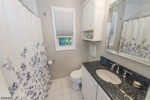 105 Chestnut Dr, Wayne, NJ 07470 photo 17