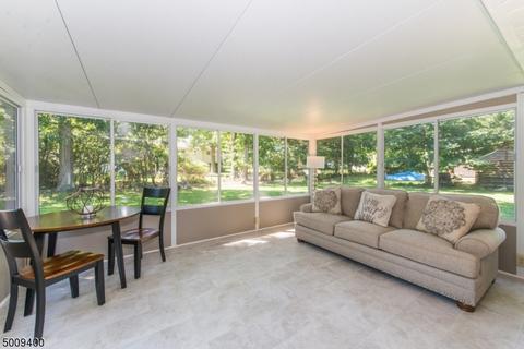 105 Chestnut Dr, Wayne, NJ 07470 photo 12