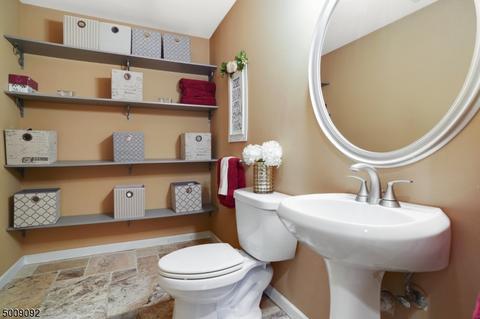 28 Lenox Rd, Wayne, NJ 07470 photo 8