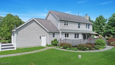 47 Farview Dr, Hackettstown, NJ 07840 photo 2