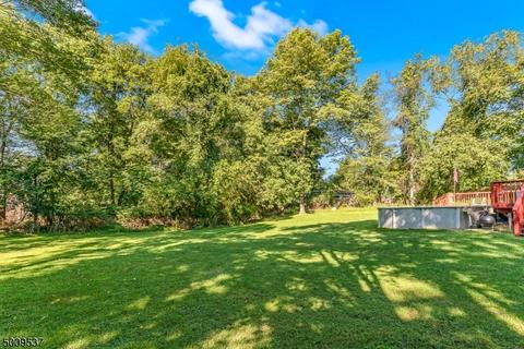 210 Pine St, Hackettstown, NJ 07840 photo 17