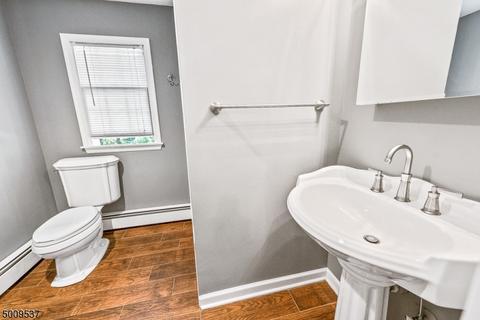 210 Pine St, Hackettstown, NJ 07840 photo 13