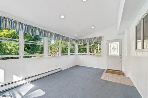 210 Pine St, Hackettstown, NJ 07840 photo 8