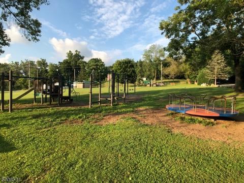 137 Main St, Hampton, NJ 08827 photo 16