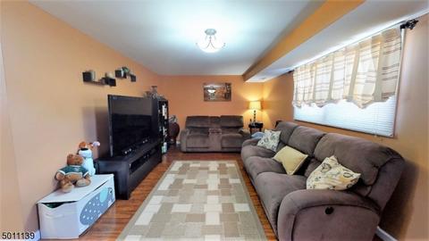 815 Mitchell Ave, Union, NJ 07083 photo 6