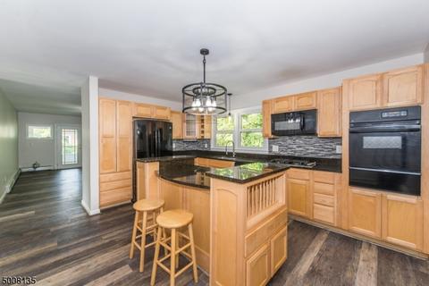 321 Daniel St, Dover, NJ 07801 photo 2