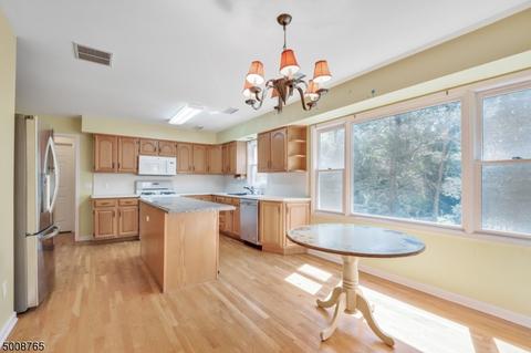 54 Springfield Ave Unit B #B, Summit, NJ 07901 photo 9