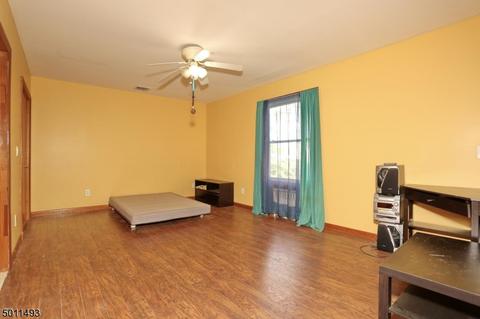 41 Ackerman Ave, Saddle Brook, NJ 07663 photo 8