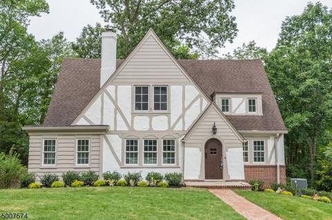 155 Maple St, Summit, NJ 07901 photo 1