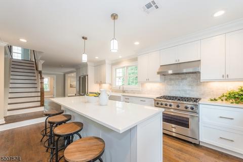 155 Maple St, Summit, NJ 07901 photo 7