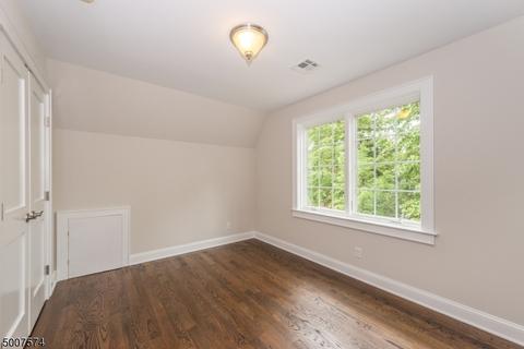 155 Maple St, Summit, NJ 07901 photo 10