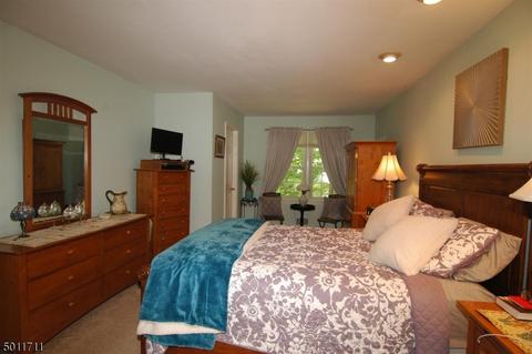 37 Killdeer Dr, Hackettstown, NJ 07840 photo 12