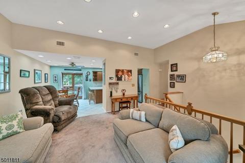 703 E Baldwin St, Hackettstown, NJ 07840 photo 6