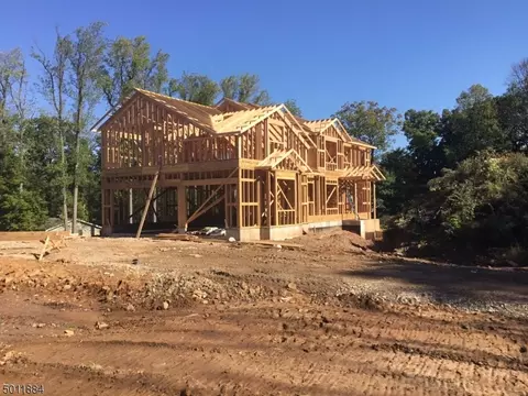 1 Silver Leaf Ct, Warren, NJ 07059