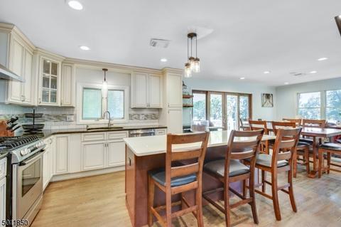71 High Point Dr, Springfield, NJ 07081 photo 4