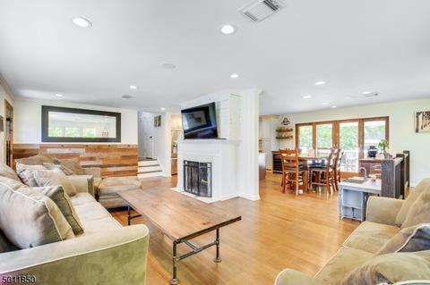 71 High Point Dr, Springfield, NJ 07081 photo 2