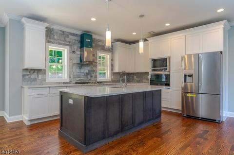 19 Western Blvd, Gillette, NJ 07933 photo 3