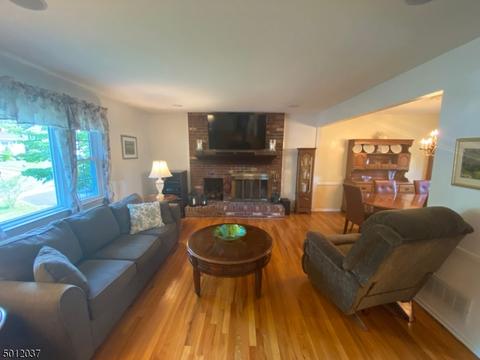 683 Warfield Rd, North Plainfield, NJ 07063 photo 6