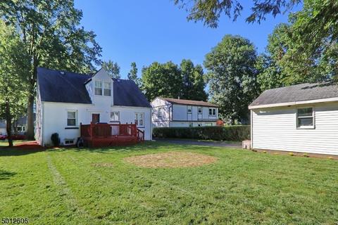 586 Mountainview Dr, North Plainfield, NJ 07063 photo 18