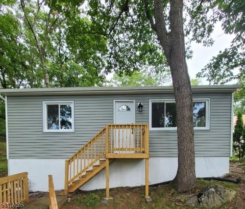 10 Roger Ave, Wanaque Boro, NJ 07420 photo 1