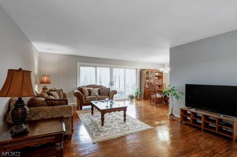 31 Mountain Ave, Berkeley Heights, NJ 07922 photo 5