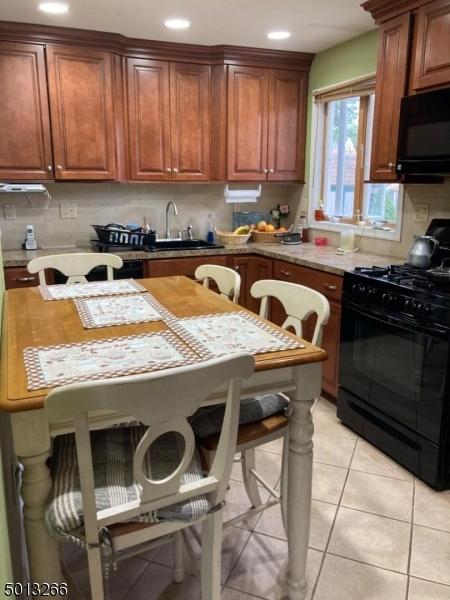 38 Kyle Dr, Dover, NJ 07801 photo 4